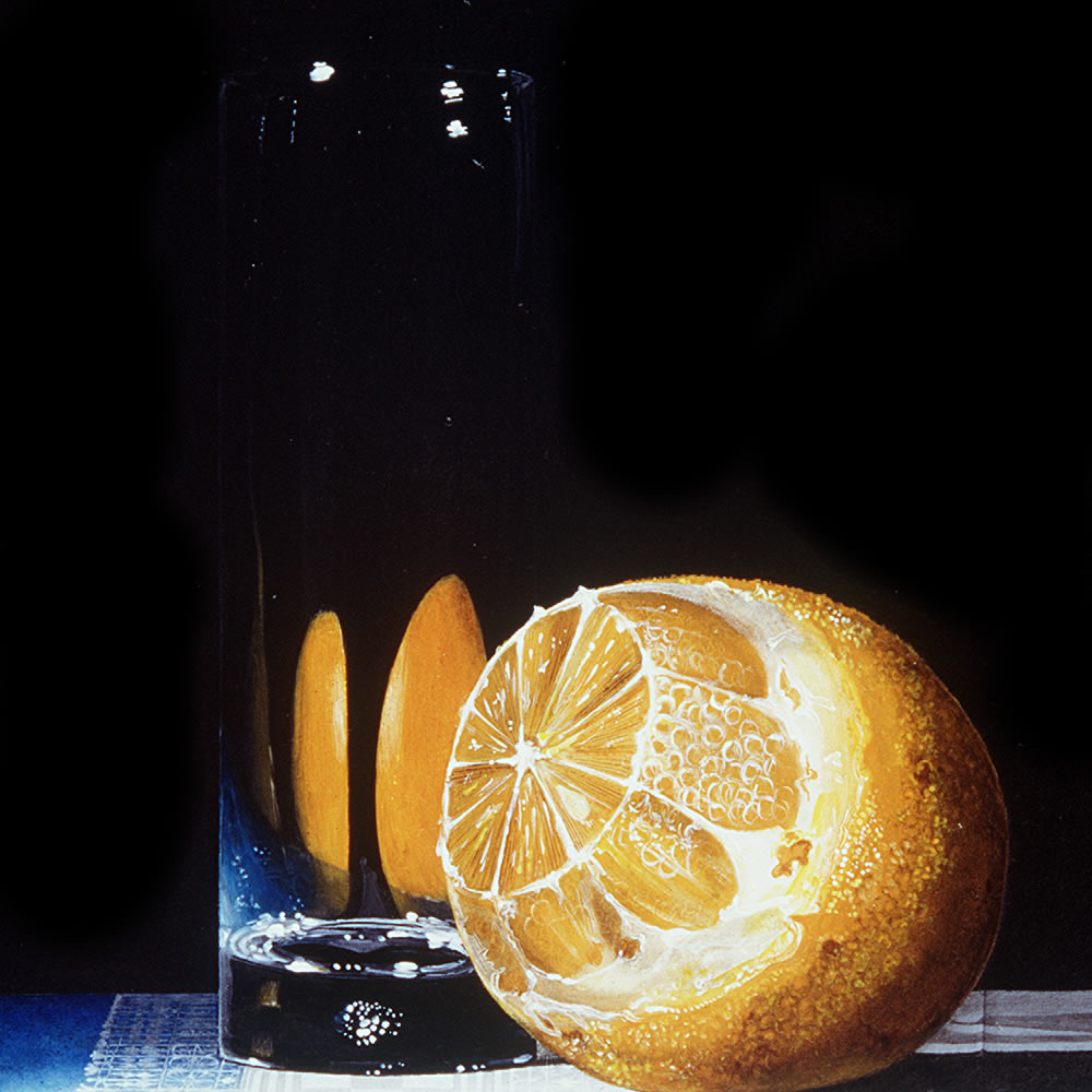 Een Gepelde Sinaasappel naast een Fragiel Glas,  Olie op paneel, 25x20 cm